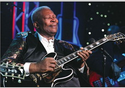 President Obama Sings 'Sweet Home Chicago'  With the Late BB King 