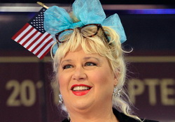  Glenn Beck Disciple and fmr SNL Dizzy Blonde Victoria Jackson Announces Run for Office in Tennessee