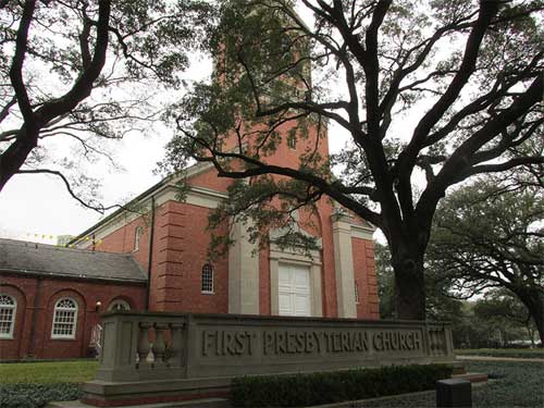 Vote fails to split First Presbyterian Church 